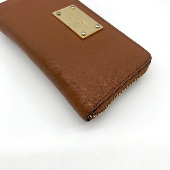 Michael Kors Brown Saffiano Leather Jet Set Zip Around Wallet - Picture 8 of 10